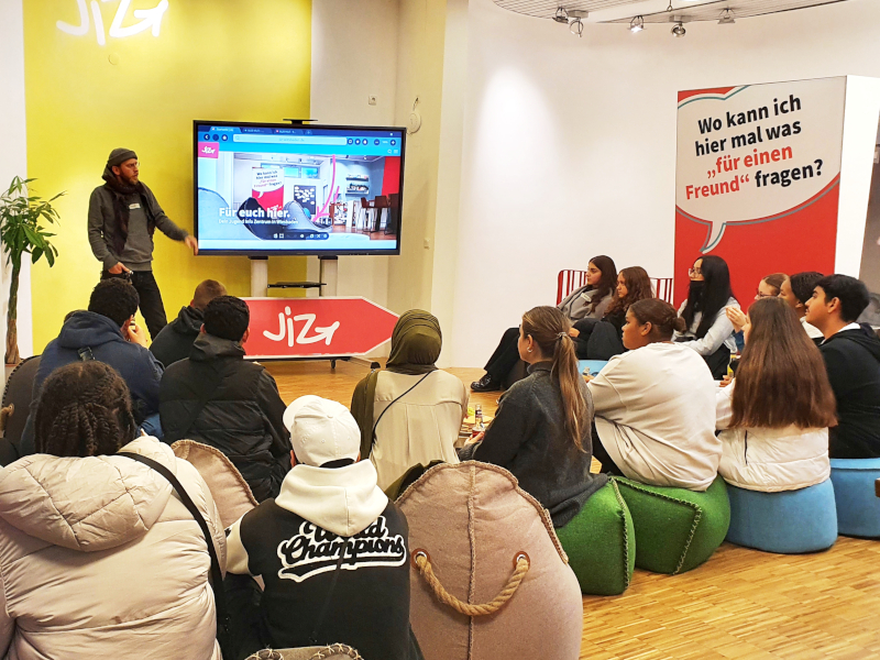 wiespaten_event-katalog_besuch-im-jiz